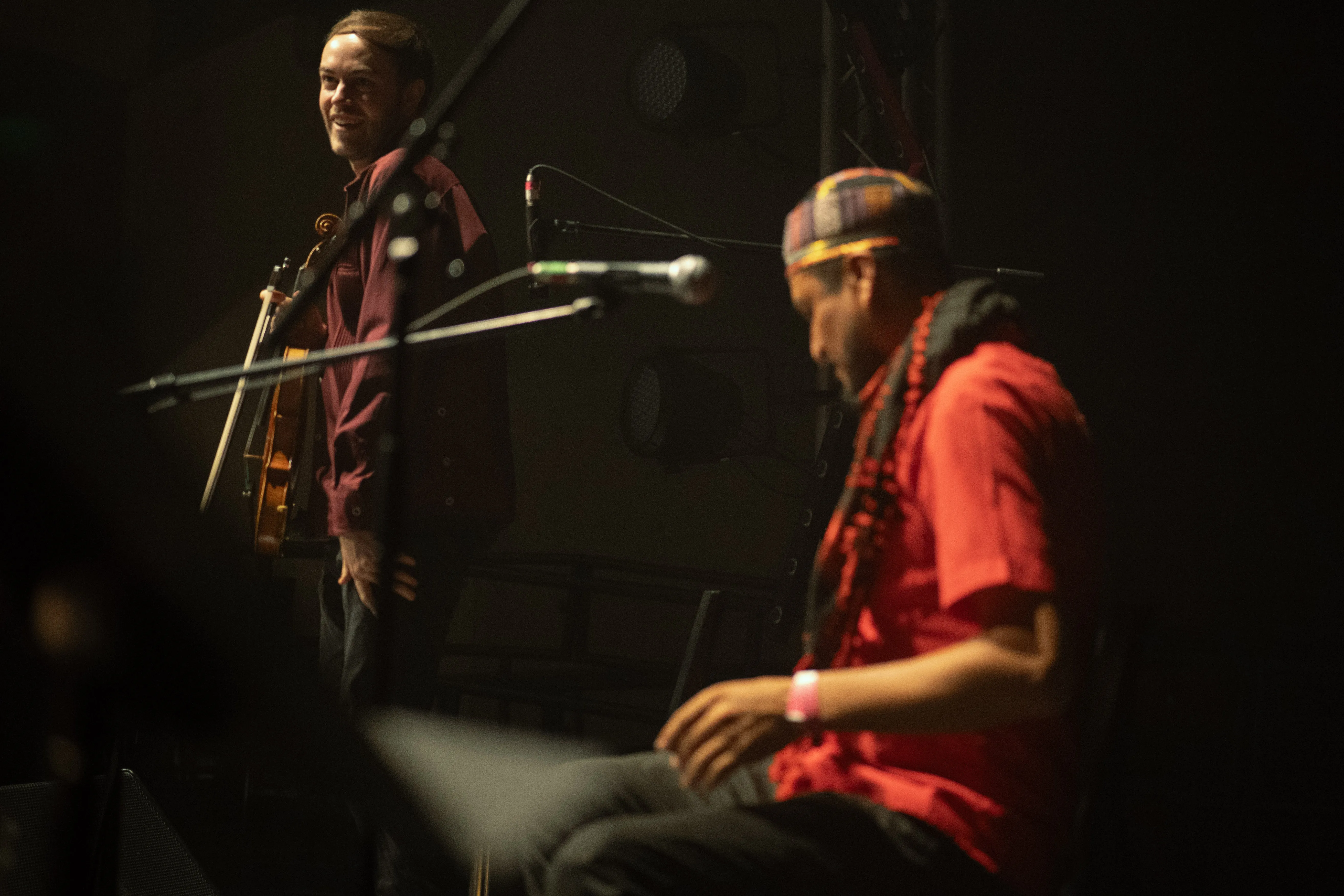 xarab, mexican band with a singer from gaza, live at centro cultural de españa, mexico city: oud, violin, guitarrón and drums, keffiyehs, and the final bow (5)